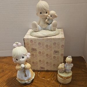 Precious Moments Porcelain Figurine Trio - Cream & Pastel